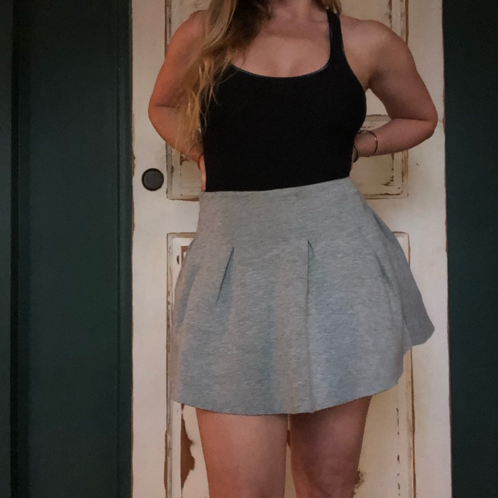 Pull and bear mini skirt tulip small